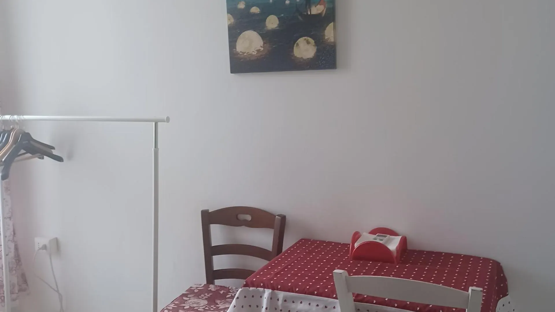 B&B Appartamenti Napoli 2*, نابولي إيطاليا