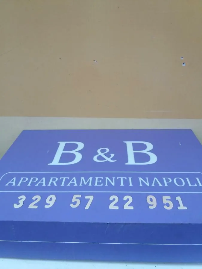 B&B Appartamenti Napoli فندق مبيت وإفطار